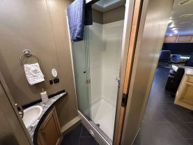 Used 2015 NEWMAR CANYON STAR - - 3914 - LA Auto Star located in Virginia Beach, VA