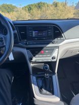 2017 HYUNDAI ELANTRA SEDAN 4-CYL, 2.0 LITER SE SEDAN 4D