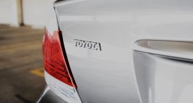 2005 TOYOTA CAMRY SEDAN 4-CYL, 2.4 LITER SE SEDAN 4D