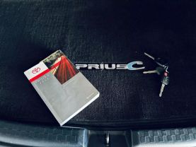 2012 TOYOTA PRIUS C HATCHBACK 4-CYL, HYBRID, 1.5 LITER FOUR HATCHBACK 4D