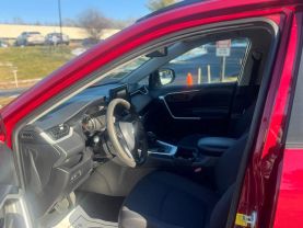 2021 TOYOTA RAV4 SUV 4-CYL, DYNAMIC-FORCE, 2.5 LITER LE SPORT UTILITY 4D