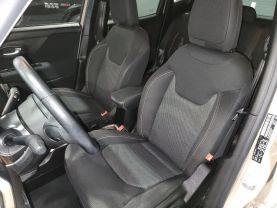 2016 Jeep Renegade - - Image 14