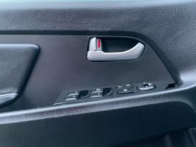 2013 Kia Sportage - Image 14
