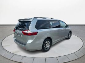 2018 TOYOTA SIENNA