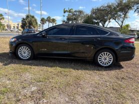 2014 FORD FUSION SEDAN 4-CYL, HYBRID, 2.0 LITER SE HYBRID SEDAN 4D