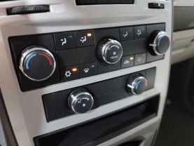 2010 Chrysler Town & Country - - Image 49