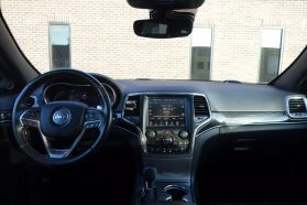 2017 JEEP GRAND CHEROKEE SUV V8, VVT, 5.7 LITER TRAILHAWK SPORT UTILITY 4D