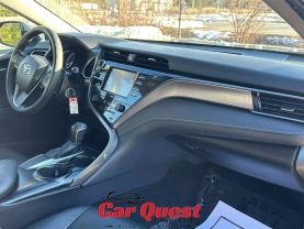 2020 Toyota Camry - Image 16