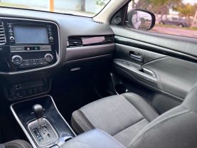 2019 MITSUBISHI OUTLANDER SUV 4-CYL, 2.4 LITER ES SPORT UTILITY 4D