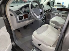 2010 Chrysler Town & Country - - Image 14