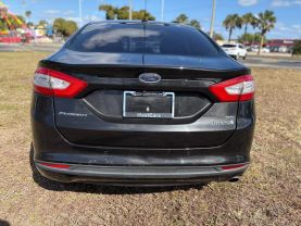 2014 FORD FUSION SEDAN 4-CYL, HYBRID, 2.0 LITER SE HYBRID SEDAN 4D