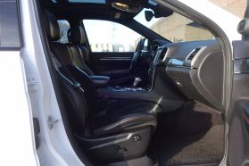 2017 JEEP GRAND CHEROKEE SUV V8, VVT, 5.7 LITER TRAILHAWK SPORT UTILITY 4D