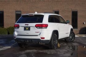 2017 JEEP GRAND CHEROKEE SUV V8, VVT, 5.7 LITER TRAILHAWK SPORT UTILITY 4D