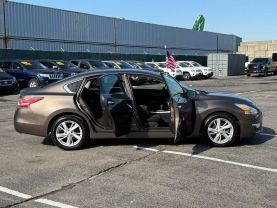 2014 NISSAN ALTIMA SEDAN 4-CYL, 2.5 LITER 2.5 SV SEDAN 4D