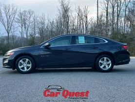 2023 Chevrolet Malibu - Image 4