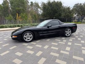 1998 CHEVROLET CORVETTE CONVERTIBLE V8, 5.7 LITER CONVERTIBLE 2D