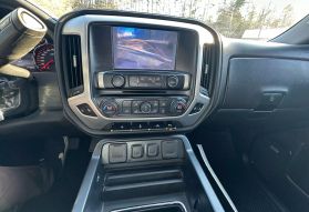 2015 GMC SIERRA 1500 CREW CAB PICKUP V8, ECOTEC3, 5.3 LITER SLT PICKUP 4D 5 3/4 FT