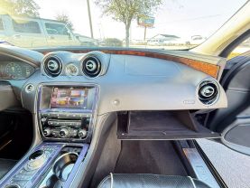 2016 Jaguar Xj Xj R-sport Sedan 4d - Image 32