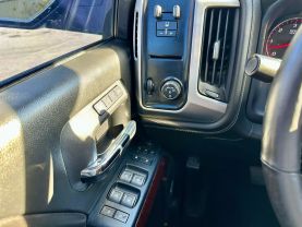 2015 GMC SIERRA 1500 CREW CAB PICKUP V8, ECOTEC3, 5.3 LITER SLT PICKUP 4D 5 3/4 FT
