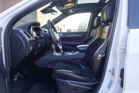 2017 JEEP GRAND CHEROKEE SUV V8, VVT, 5.7 LITER TRAILHAWK SPORT UTILITY 4D