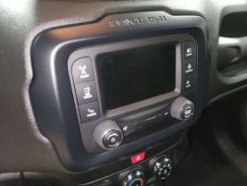 2016 Jeep Renegade - - Image 29