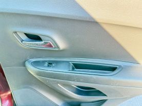 2017 Chevrolet Trax Ls Sport Utility 4d - Image 25