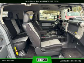 2013 TOYOTA FJ CRUISER SUV V6, 4.0 LITER SPORT UTILITY 2D