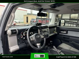 2013 TOYOTA FJ CRUISER SUV V6, 4.0 LITER SPORT UTILITY 2D