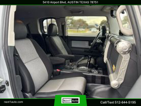 2013 TOYOTA FJ CRUISER SUV V6, 4.0 LITER SPORT UTILITY 2D