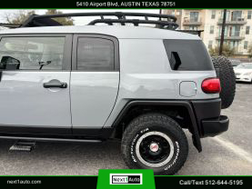 2013 TOYOTA FJ CRUISER SUV V6, 4.0 LITER SPORT UTILITY 2D
