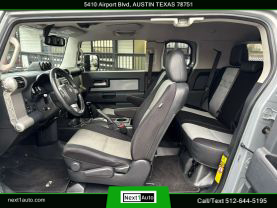 2013 TOYOTA FJ CRUISER SUV V6, 4.0 LITER SPORT UTILITY 2D