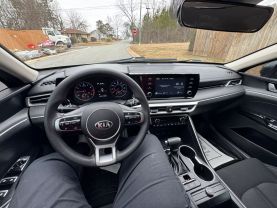 2021 Kia K5 - Image 16