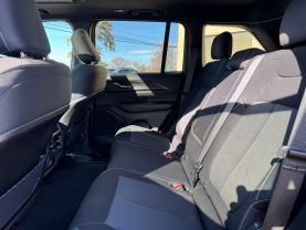 2024 JEEP GRAND CHEROKEE SUV V6, VVT, 3.6 LITER LAREDO X SPORT UTILITY 4D