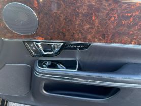 2016 Jaguar Xj Xj R-sport Sedan 4d - Image 34