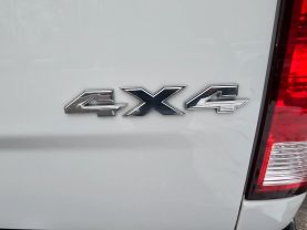 2017 RAM 1500 CREW CAB PICKUP V6, FLEX FUEL, 3.6 LITER SLT PICKUP 4D 5 1/2 FT