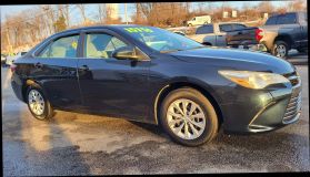 2016 Toyota Camry Le Sedan 4d - Image 7