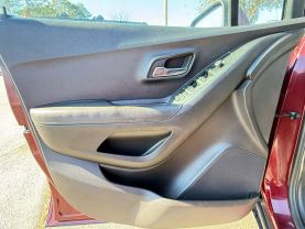 2017 Chevrolet Trax Ls Sport Utility 4d - Image 18