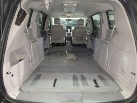 2010 Chrysler Town & Country - - Image 34