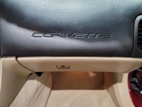 2005 Chevrolet Corvette - - Image 17