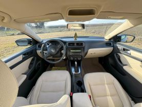 2011 VOLKSWAGEN JETTA SEDAN 5-CYL, PZEV, 2.5 LITER SE SEDAN 4D