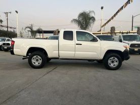 2022 TOYOTA TACOMA ACCESS CAB PICKUP 4-CYL, 2.7 LITER SR5 PICKUP 4D 6 FT