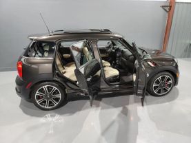 2016 Mini Countryman - - Image 10
