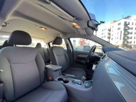 2007 Chrysler Sebring - Image 12