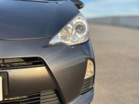 2012 TOYOTA PRIUS C HATCHBACK 4-CYL, HYBRID, 1.5 LITER FOUR HATCHBACK 4D