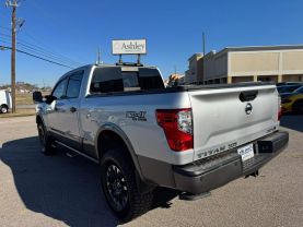 2017 NISSAN TITAN XD CREW CAB PICKUP V8, TURBO DIESEL, 5.0L PRO-4X PICKUP 4D 6 1/2 FT
