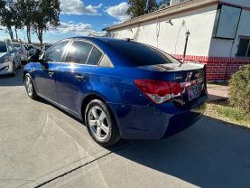 2012 Chevrolet Cruze - Image 3