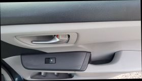 2016 Toyota Camry Le Sedan 4d - Image 20
