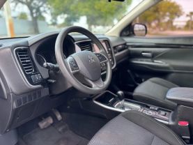 2019 MITSUBISHI OUTLANDER SUV 4-CYL, 2.4 LITER ES SPORT UTILITY 4D