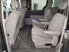 2010 Chrysler Town & Country - - Image 17
