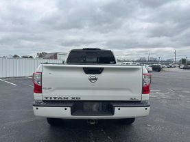 2017 NISSAN TITAN XD CREW CAB